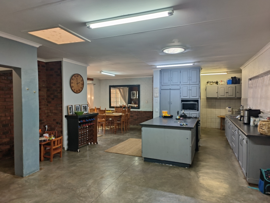3 Bedroom Property for Sale in Kannoniers Park North West